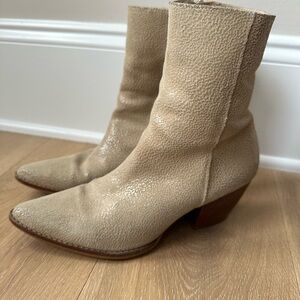 Elegant Textured Beige Ankle Boots